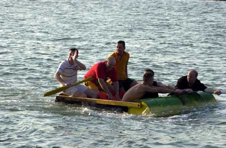 Mumbles raft race001