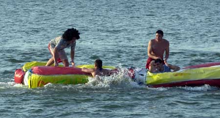 Mumbles raft race012