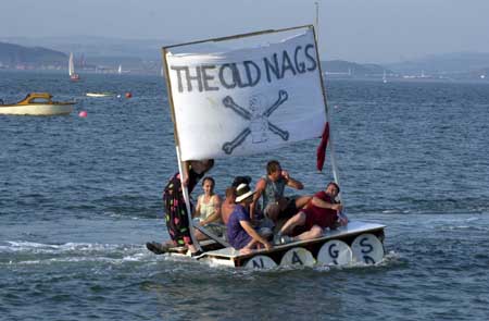 Mumbles raft race014