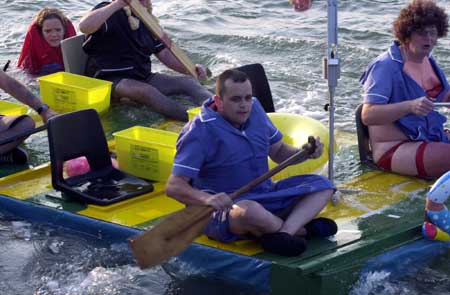 Mumbles raft race037
