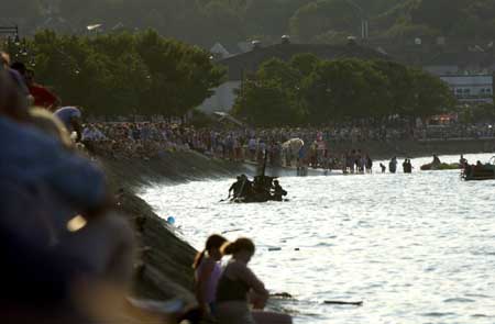 Mumbles raft race047